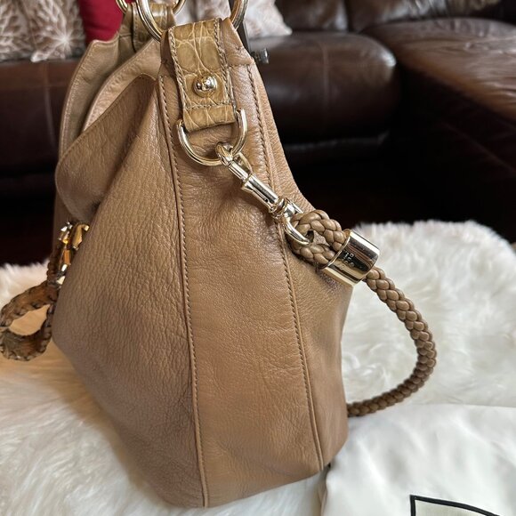 Authentic Gucci G Wave Large Leather Hobo Bag - Picture 5 of 17